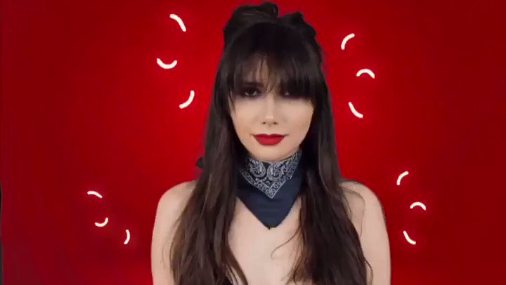 Que no te gusta desmaquillarte en la noche? ✊🏻👊🏻 #heyale #youtube #youtuber #youtubers #style #blogger #styleblogger #fashion #fashionblogger #beauty #beautyblogger #hacks #beautyhacks #chill #vibes #mood #makeup #look #tips #beautytips #goals #mondayvibes #lunes #monday 🖤