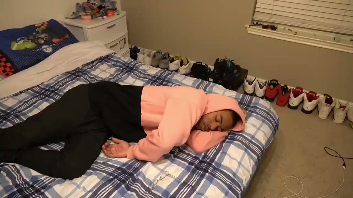 Caleb愛 (@CalebCity) on Twitter photo 23/04/2019 02:11:39 I hate sleep paralysis. @RDCworld1 @SupremeDreams_1 I hate sleep paralysis. @RDCworld1 @SupremeDreams_1