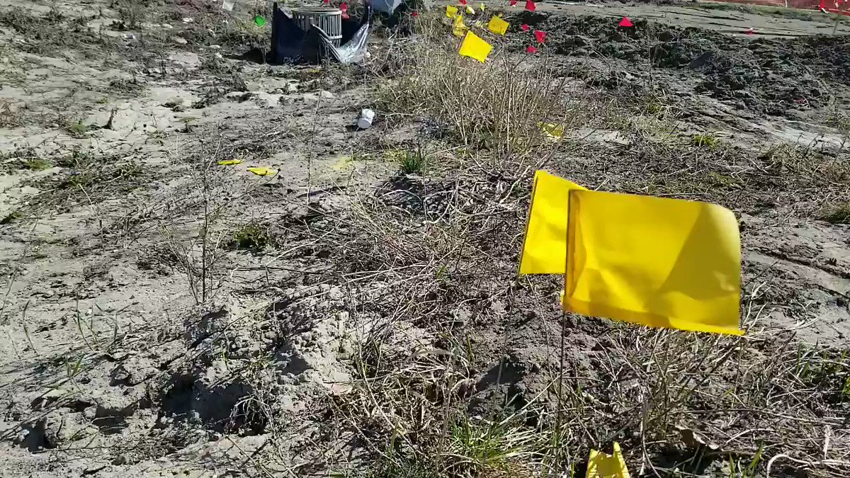 😊 It's a very crowded underground utility jungle out there folks! #ClickBeforeYouDig #DigSafe #KnowWhatsBelow #SafetyFirst #AlbertaOneCall #safedigging #yeg #EAPUOC #StrathconaCounty #ParklandCounty #SturgeonCounty #LeducCounty