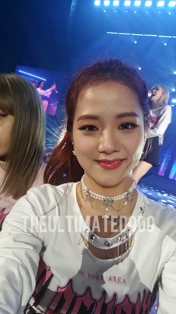 🔍deb🔎's photo on #BLACKPINKINCHICAGO