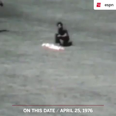On this date: in 1976, protesters tried to burn an American flag at Dodger Stadium. @cubs outfielder Rick Monday wasn’t going to let that happen.
I LOVE IT!!!