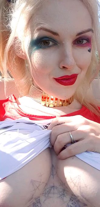 Harley will be on @MyFreeCams from approx 3pm UK time today!! Come play with me ? https://t.co/P1SCrM9Jeo