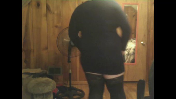 looking sexy as hell all dressed up. #bigboobs #bigass #bbw @InRedMyLife @princessjjx @PaulPromotes @Camgirlpromot<a href="/tag/bigboobs"class="tags">#bigboobs</a><a href="/tag/bbw"class="tags"><span>#bbw</span></a><a href="/tag/bigass"class="tags"><span>#bigass</span></a>