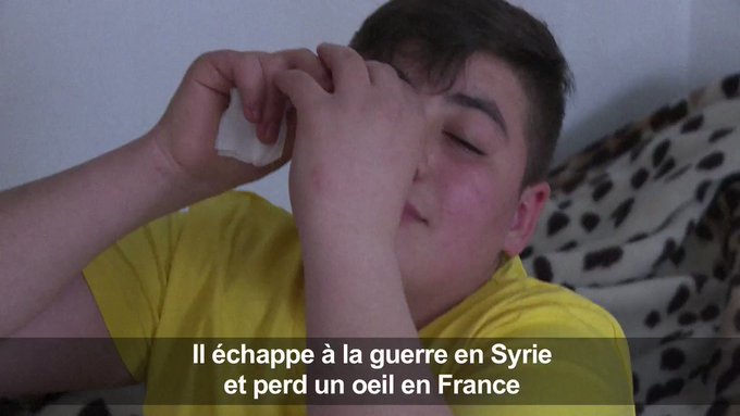 Je ne pensais pas que je souffrirai en France, je croyais que c'était un pays en paix" DqAahdsuJRCXfNMM?format=jpg&name=small