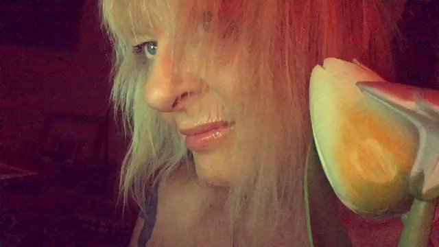 A 🐝💛 @beezknez #spokenword✨🖤✨ #ReadMeSpeakMe Nu 55
‘If we could choose freedom’ by ✨💙✨ Monique @starfish_72