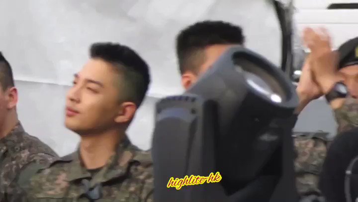 When Jang Wooyoung of 2PM shouted Happy Birthday to Daesungie ...    