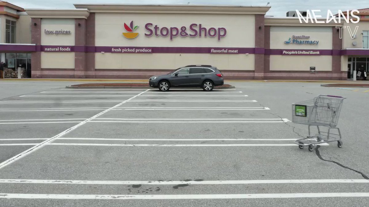 Striking gets the goods.
⠀⠀⠀⠀⠀⠀⠀⠀⠀⠀⠀⠀
After 11 days, Stop & Shop workers forced management to meet their demands.
⠀⠀⠀⠀⠀⠀⠀⠀⠀⠀⠀⠀
Means TV was there to cover it #stopandshopstrike