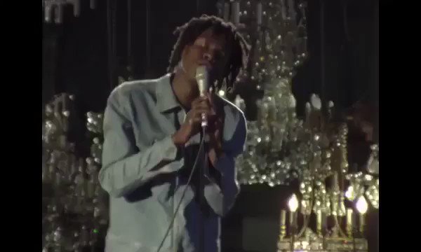 Aaron (@AaronMedrano33) on Twitter photo 13/08/2019 05:09:32 This song never gets old This song never gets old