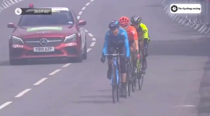 One of the best ever cyclists, @marianne_vos wins one of the best races of 2019! 👏 She's the champion of 2019 #WTDY after an epic stage where the favourites attacked with 80 km to go. Chapeau to all the ladies for the show! 👍
(🎥 via @pasiociclismo )