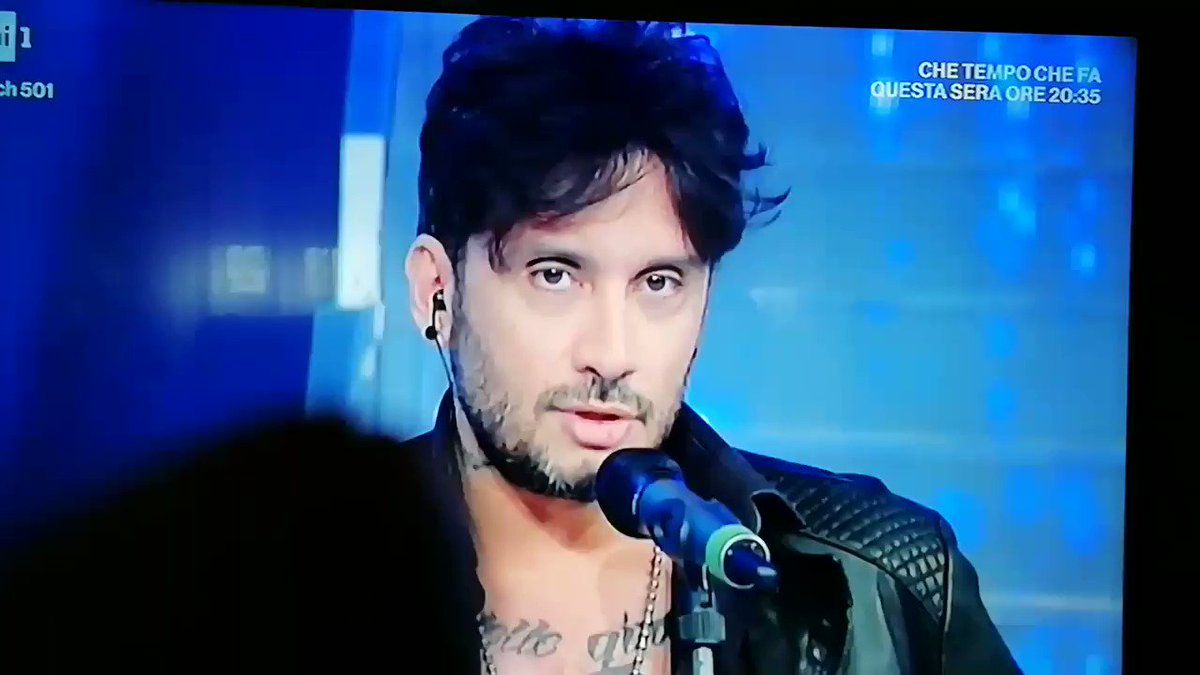 mgiovi🐺💛's photo on #FabrizioMoro