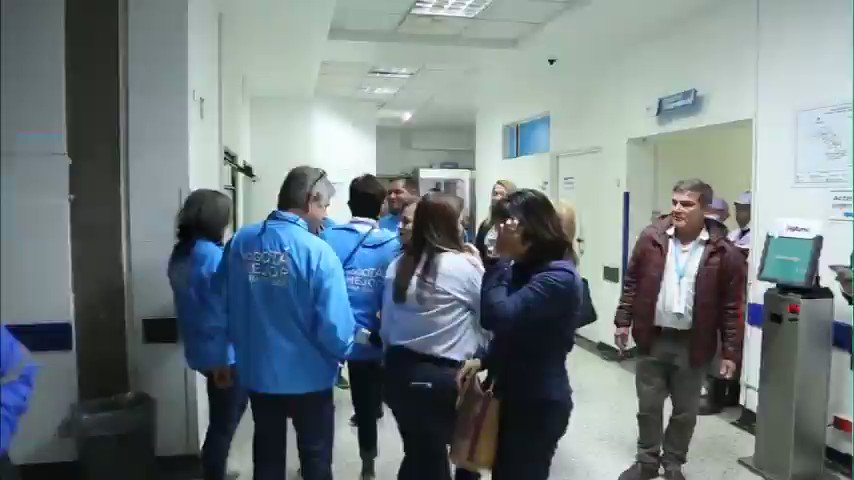 Usuarios del Hospital El Tunal, de la @SubRedSur, agradecen al personal médico por la atención oportuna y de calidad que han recibido sus familiares. Sin carreta y con los mismos ciudadanos como validadores es que decimos que en Bogotá #CuentasConSalud