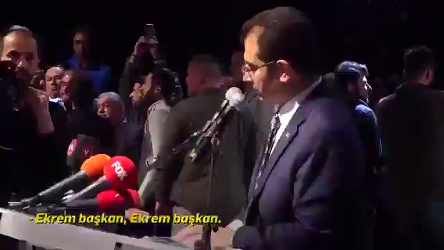 Bir ceket cikarmasi var sanırsın,Klark Kent Superman'e dönüşüyor#HerŞeyGüzelOlacak