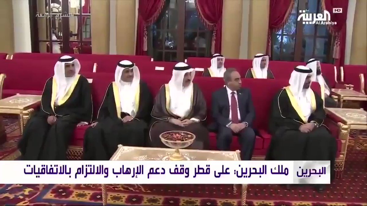 هم الحين في نص الغبة ،
ما يقدرون يكملون ولا يقدرون يرجعون ،
كذبوا على شعوبهم وخسروا العالم أجمع وإنقلبت عليهم الأمور رأساً على عَقِب والقادم أدهى وأمّر .
كذبة دعم #قطر للإرهاب لن تمر مرور الكرام .
" بَغوها طَرب وصارت نشب "
فقط انتظروا وتفرجوا 👌🏻
#تونا_ما_بدينا 😉