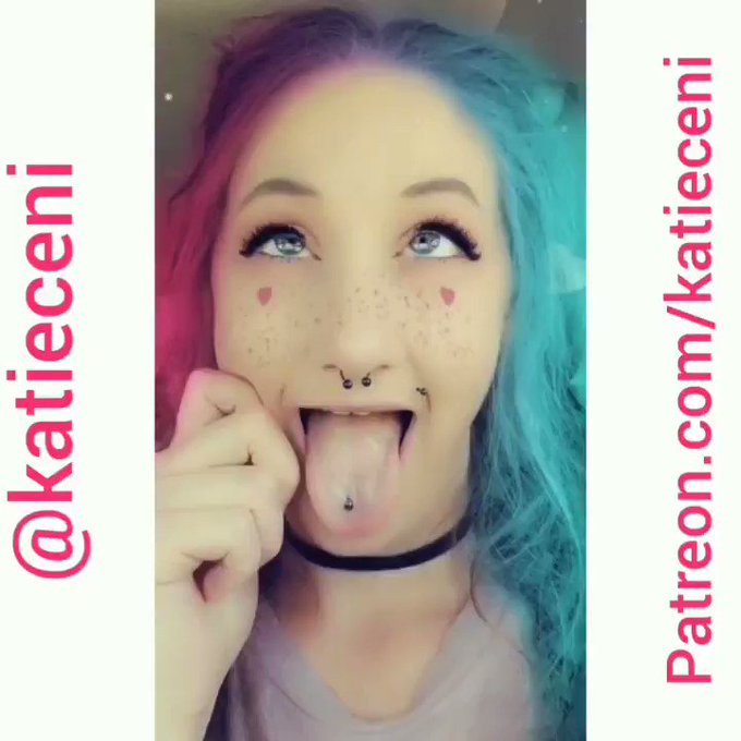 Please retweet this 💖 looking for more people on my #snapchat so go sign up now #ahegao #hentai #animegirl