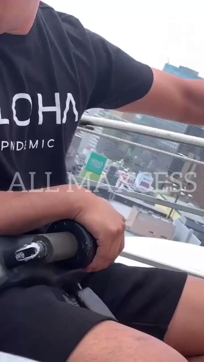 @BlessedMMA the type of guy to leave you while getting in trouble for having a #GoPro on the ride. https://youtu.be/md5558LHMDQ