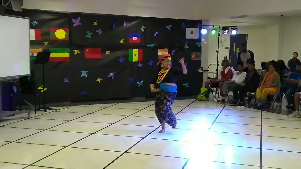 Culture and art come alive at the @RHS_HS2 Art and Culture Fair. #reynproud Thank you student council for arranging the live performances.