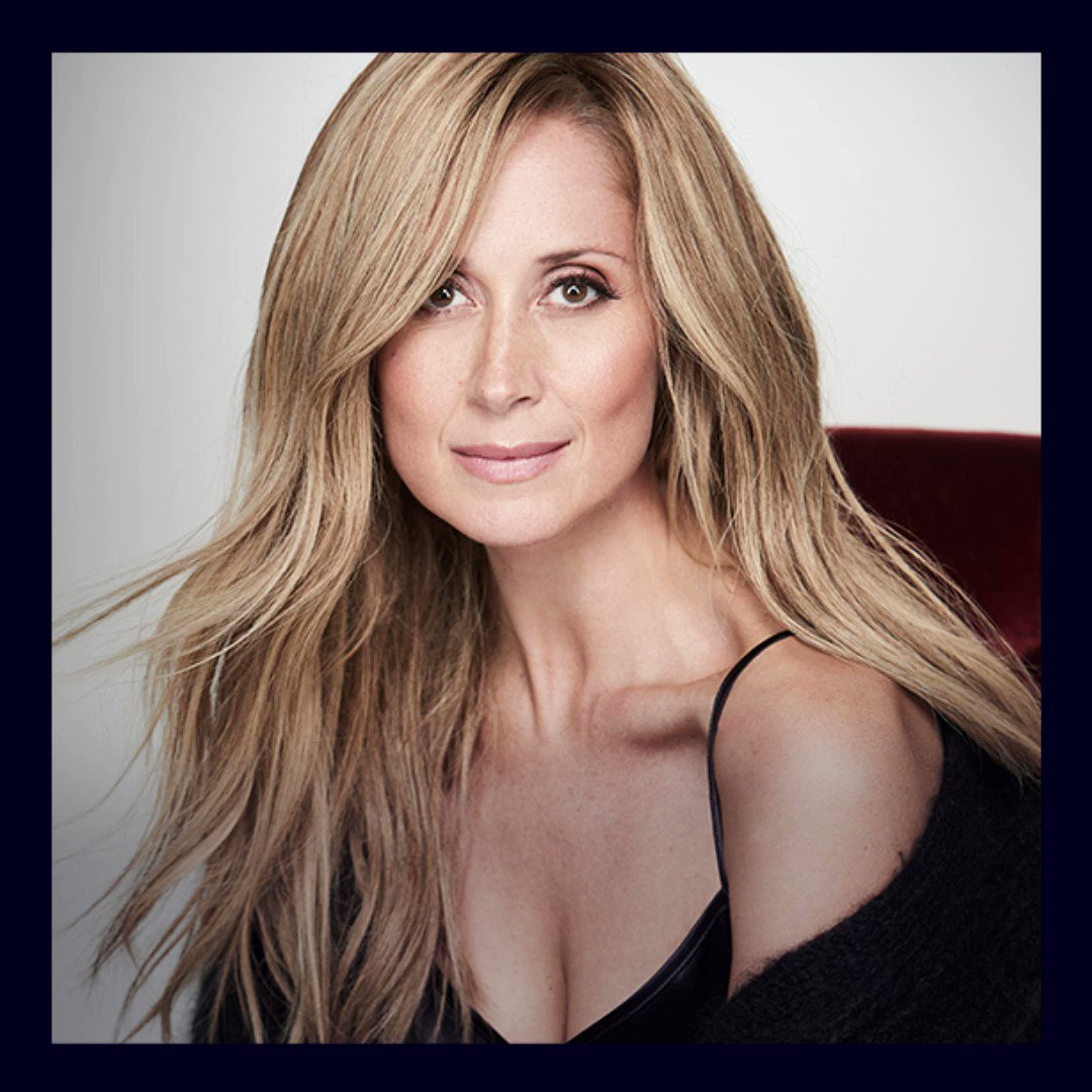 Quelle est votre chanson préférée du répertoire de #LaraFabian? 🤔
Vous pouvez écouter la chaîne musicale créée par l'artiste sur #StingrayMusique!
IOS: http://bit.ly/SMappfr
Android: http://bit.ly/2KMWdqt
@LFabianOfficial #Musique #Playlist #Papillon