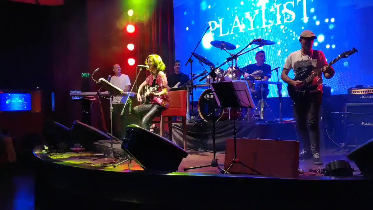 And I say, hey yeah yeah, hey yeah yeah
I said hey, what's going on?🎶
#PlayList en #Azar #Restobar
#CasinoMagic #Neuquen
Todo lo que imaginabas y MÁS!
http://www.casinomagic.com.ar