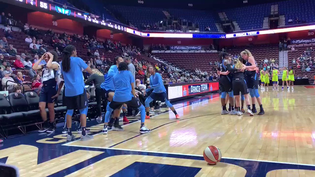We just do not deserve lmfao WE DONT DESERVE 😂 @AtlantaDream why y’all like this ?!?!