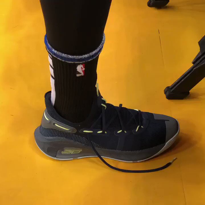 Steph Curry laces up his UAbasketball Curry6 for tonight’s WCF action ...