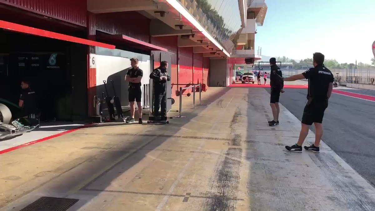 Enjoy, @NMazepin ๐ช Logging those first laps with W10!