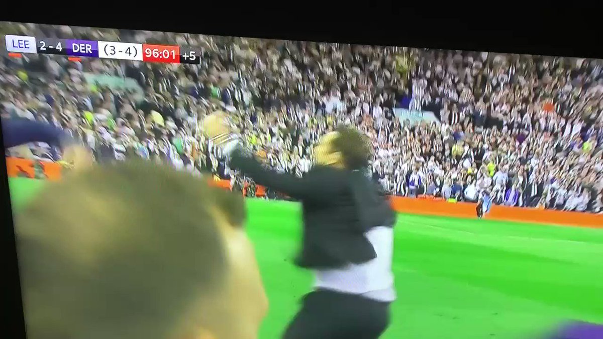 The Blues's photo on Super Frank