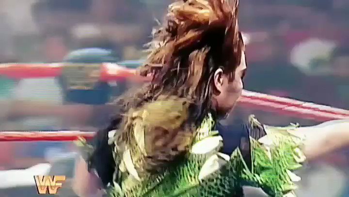 @bullnakanokeiko meets @Madusa_rocks and 1994 lives forever in my heart.