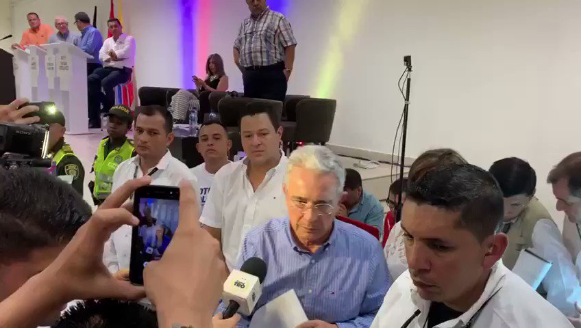 Álvaro Uribe Vélez's photo on Santrich
