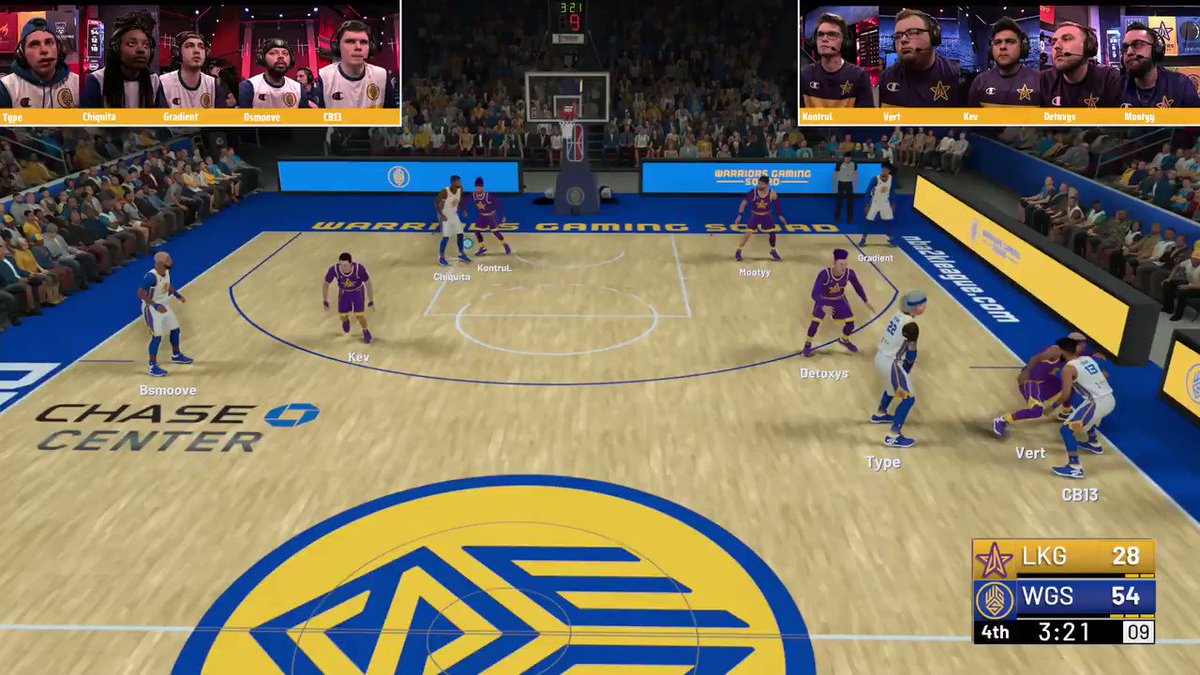 .@Quita goes up strong in traffic 😤
Watch LIVE:
Twitch: http://twitch.tv/nba2kleague
YouTube: http://youtu.be/g8zCdxBi6i4