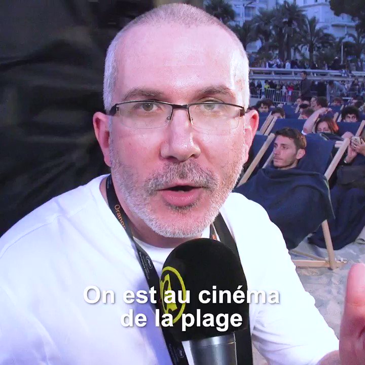 Quand @SardetY @JulienLPro et @andoraminoson retrouvent, 25 ans après, une figurante de la (fausse) montée des marches de @lesnuls parmi les spectateurs de la projection-anniversaire de #LaCiteDeLaPeur !
#Cannes2019 #CannesClassics #CinemaDeLaPlage