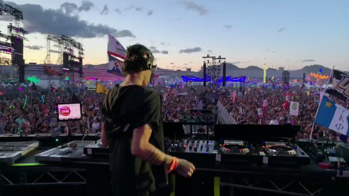 EDC. I have no words. You guys came out and packed that fkng stage at 7pm. Thanks for proving that this movement is real π΄