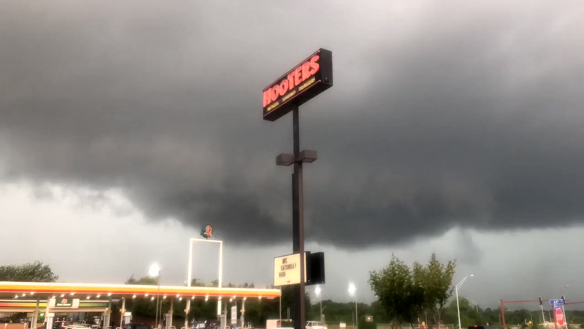 Watching in Fort Smith. @5NEWSGarrett @5NEWSJoe