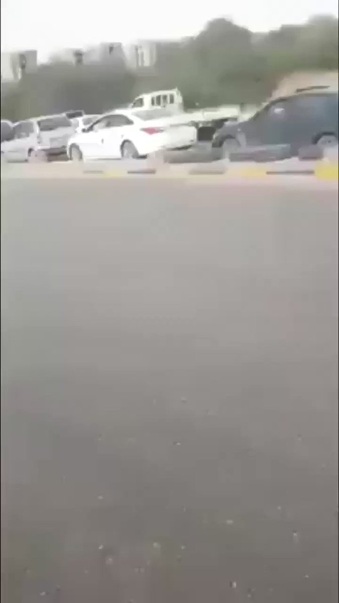 وصول الدفعة الأولى من المدرعات التركية إلى حكومة الوفاق الوطني الليبية المعترف بها دوليا في إطار تفعيل التعاون العسكري بين #تركيا و #ليبيا ..#اردوغان صديق صدوق إذا أوعد نفذ .. وليس كما قال #السيسي لمن دعموه بالمليارات " مسافة السكة " ثم باعهم عند " أول السكة " ..