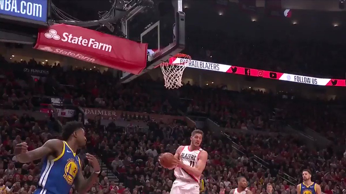 Chris Montano (@gswchris) on Twitter photo 2019-05-19 15:37:44 Draymond Green talking Jordan Bell up after his missed dunk, truly the Warriors heartbeat Draymond Green talking Jordan Bell up after his missed dunk, truly the Warriors heartbeat