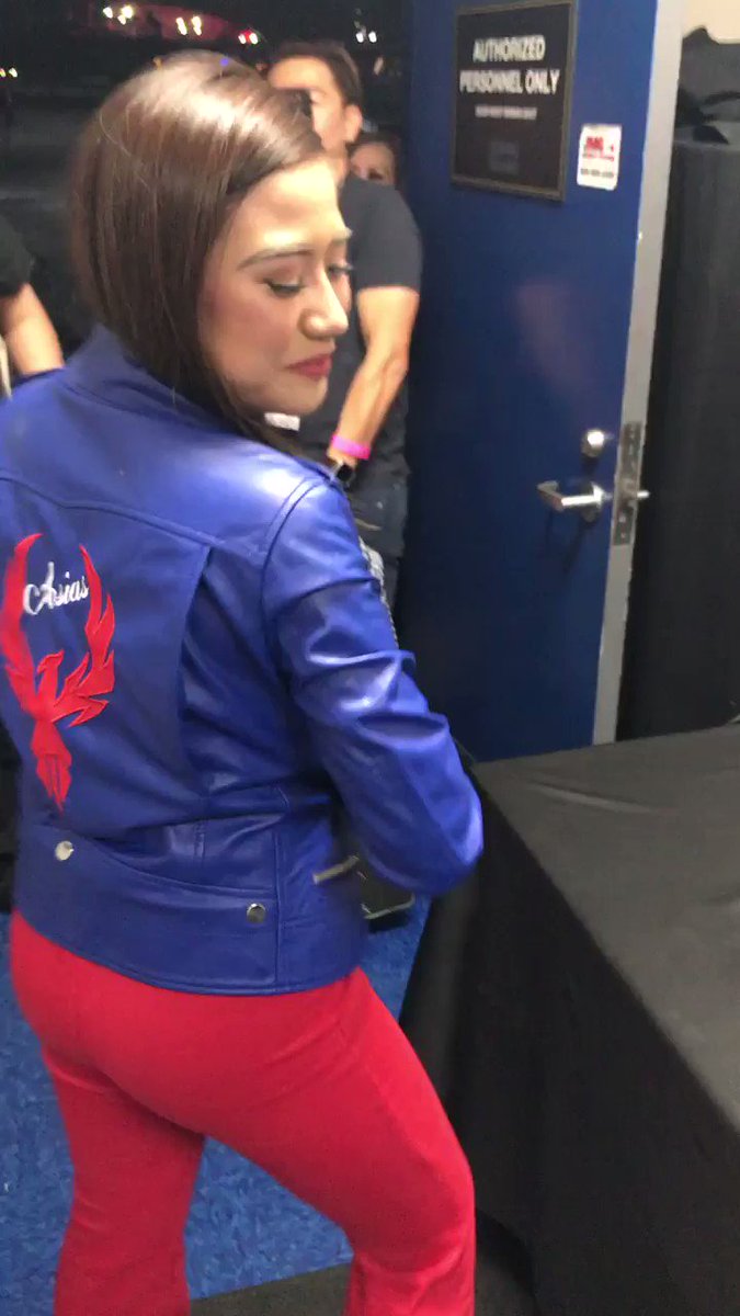 Morissette Amon enjoying her new gift! (blue leather jacket; back has βAsiaβsβ; then the Phoenix bird. Asiaβs Phoenix! (Dale Minger bought the jacket; Jason of JKReactions gave her the jacket on behalf of all mowienatics. @itsMorissette #morissette #morissetteamon #itsmorissette
