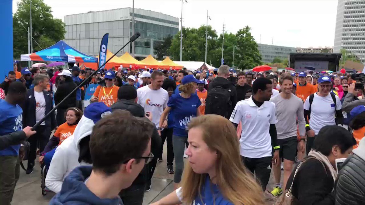 An absolute pleasure to run for a good cause and some great champions (those guys are sooo fast... ๐)