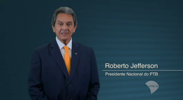 Ele traiu seus próprios valores quando sucumbiu à corrupção. Mas esta é a segunda vez que Roberto Jefferson faz algo de bom pelo Brasil. A primeira vez foi quando dedurou a compra de votos pelo PT e revelou o Mensalão. #Dia26NasRuas #BolsonaroNossoPresidente