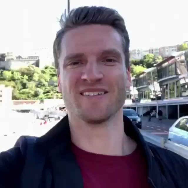 Less than 24h left!! Last chance to win 2 tickets including flight and hotel for the @FIAFormulaE Berlin ePrix!! Funds will go straight to @LaureusSport For Good Foundation so keep pushing on http://www.viprize.org/maro 💪🏻😎🙏🏻
