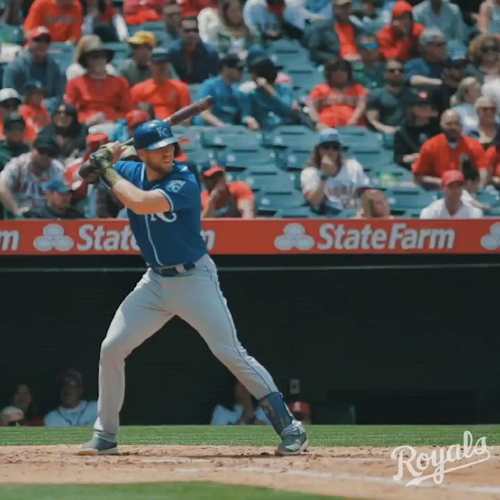 Can't sneak a piece of cheese by a hungry Dozier. https://twitter.com/Royals/status/1130218704640335881 …