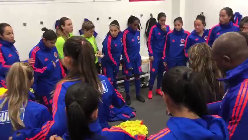 En minutos nuestra Selección Colombia Femenina de Mayores enfrentará su segundo amistoso de preparación frente a @LaRoja. 👊🏼🇨🇴