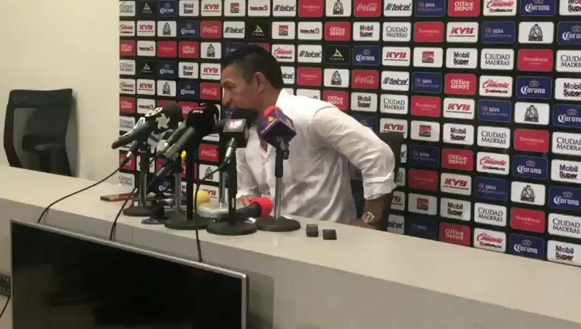 ¡Con muchos !Ignacio Ambriz fue sincero con el accionar de su equipo en ambos partidos."América fue superior, con el respeto que me merece la gente, este triunfo de sacó con huevos".#LiguillaW