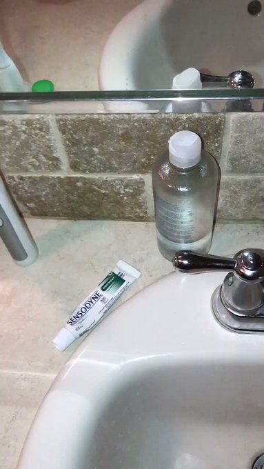 Yes, I have my first job interview tomorrow. Yes, I extensively check myself out in the mirror. And yes<a href="/tag/happymothersday"class="tags"><span>#happymothersday</span></a>