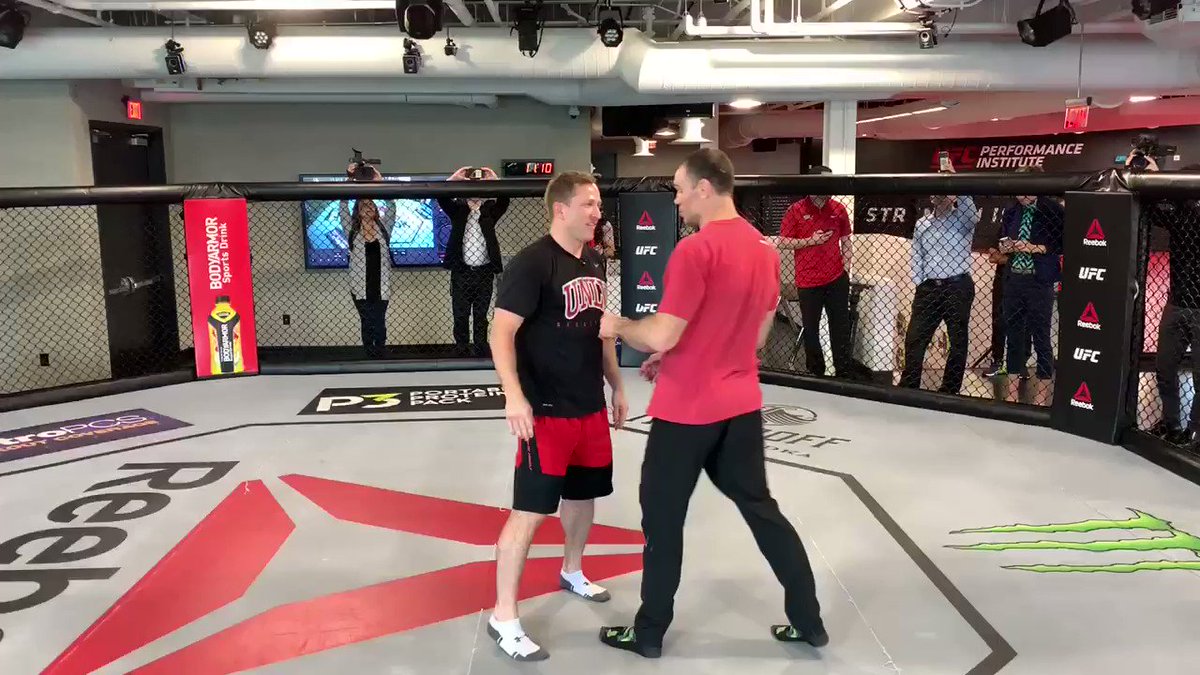 New @UNLVathletics men’s basketball head coach T.J. Otzelberger visited the @UFCPI today, going through an MMA with @ForrestGriffin.
