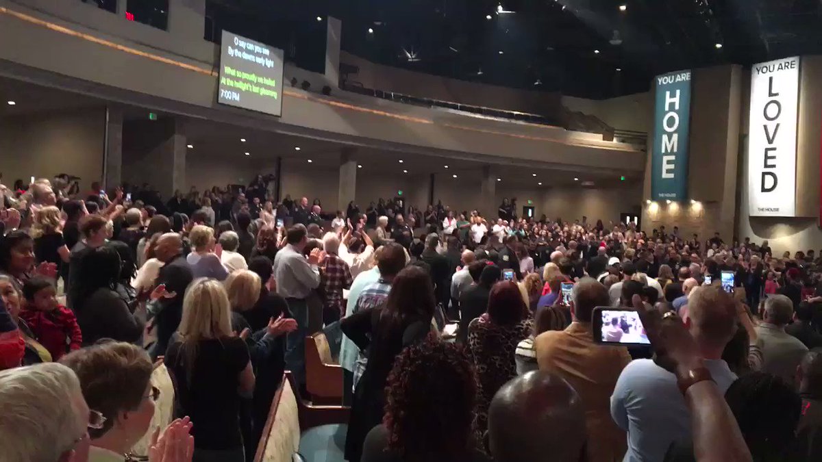 Check out the standing ovation this crowd is giving members of law enforcement & first responders from all over Northern California. This is at @TheHouseModesto’s fourth annual ‘Unity Matters’ event, happening tonight. See people’s reactions tonight on @ABC10’s #LateNewsTonight.