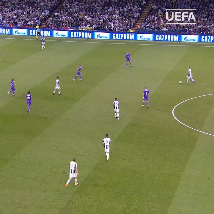 One of the all-time great #UCLfinal goals! @MarioMandzukic9 is 33 today! #UCL | @juventusfcen