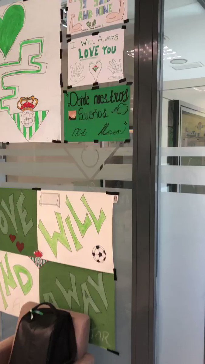 No quiero olvidarme de los niños béticos que llenaron nuestro despacho de tanta energía positiva y que tanto nos ayudó. 💚💚