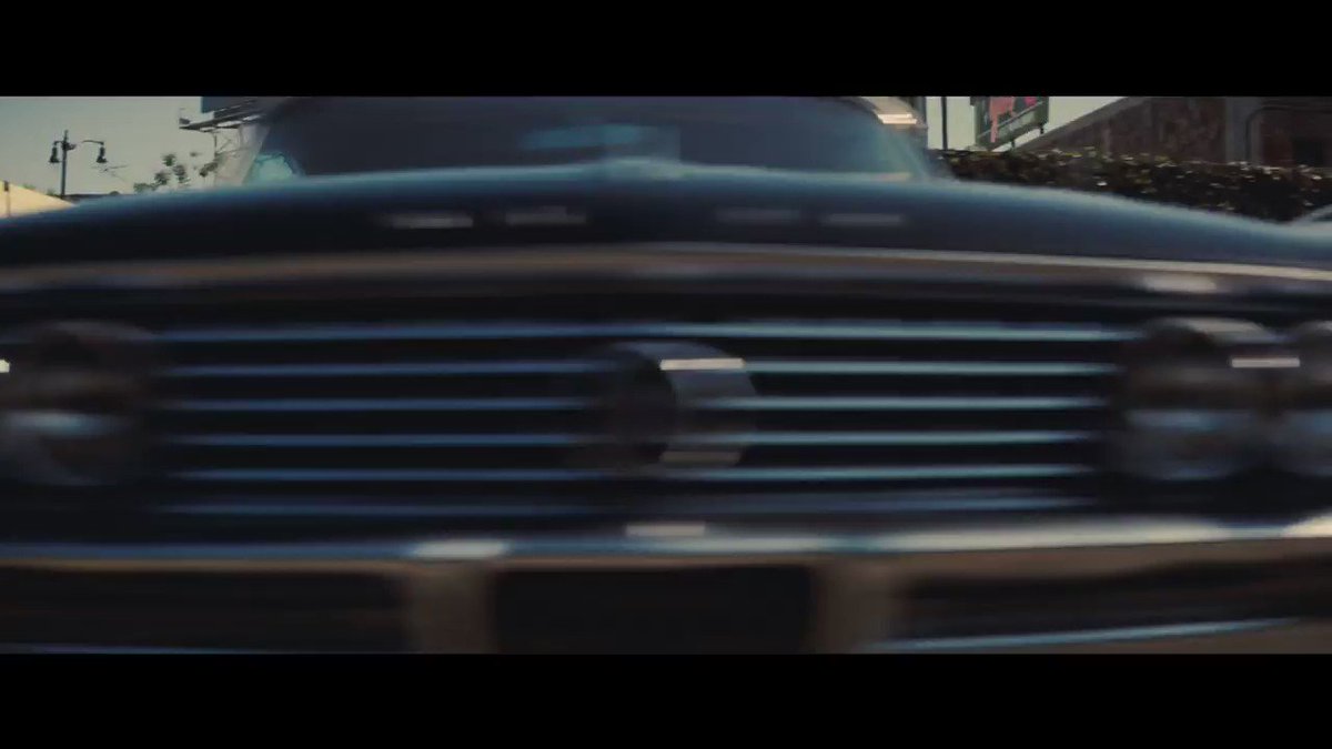 El Red Band tráiler (vos) de #ONCEUPONATIMEINHOLLYWOOD es puro Tarantino y muestra la conexión de Charles Manson con los personajes de Brad Pitt y Leonardo DiCaprio, y deja ver más de la (muy creepy) familia Helter Skelter.