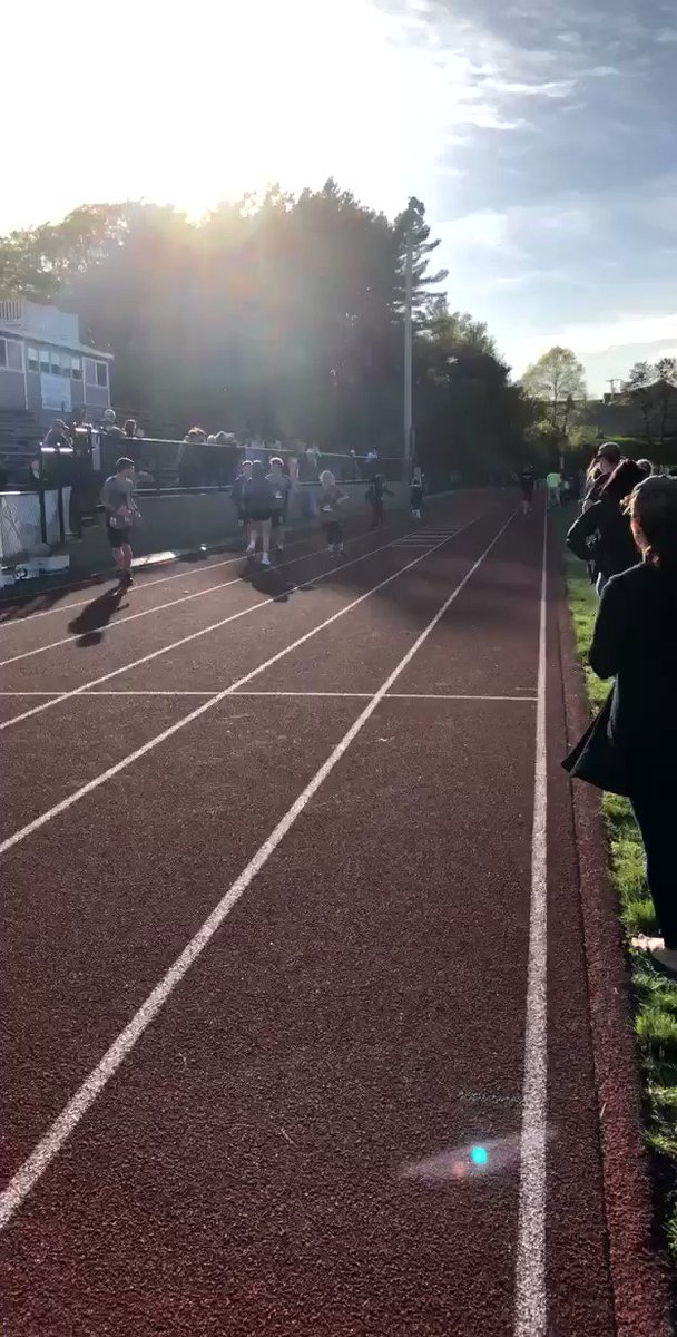 One of the many highlights from today’s South Coast Unified Track Sectional Meet! Sarah and Collin working together in the 100m! #Together #DHS180 #ChooseToInclude
@MrsKPandPALS @BigGreenSports