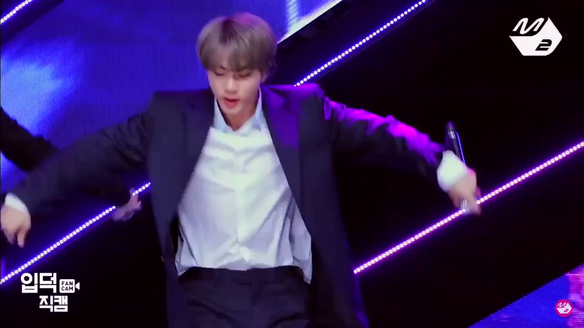 마니아태태 🐯 (@VANTESKIM) on Twitter photo 2019-06-27 04:07:40 If you see this tweet, you are obligated to reply with “Seokjin is the best dancer.” #NamjinBestDancers @BTS_twt If you see this tweet, you are obligated to reply with “Seokjin is the best dancer.” #NamjinBestDancers @BTS_twt