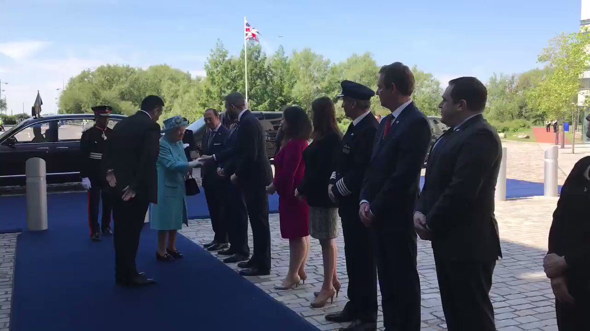 The Queen arrives at @British_Airways’ headquarters in Heathrow to mark the company’s 100th anniversary.